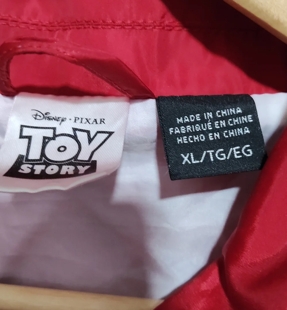 DISNEY PIXAR Pizza Planet Men's XL Jacket, Snap Front, Red, TOY STORY